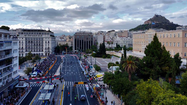 Ο Sebastien Ogier έκανε τον καλύτερο χρόνο στο Σύνταγμα